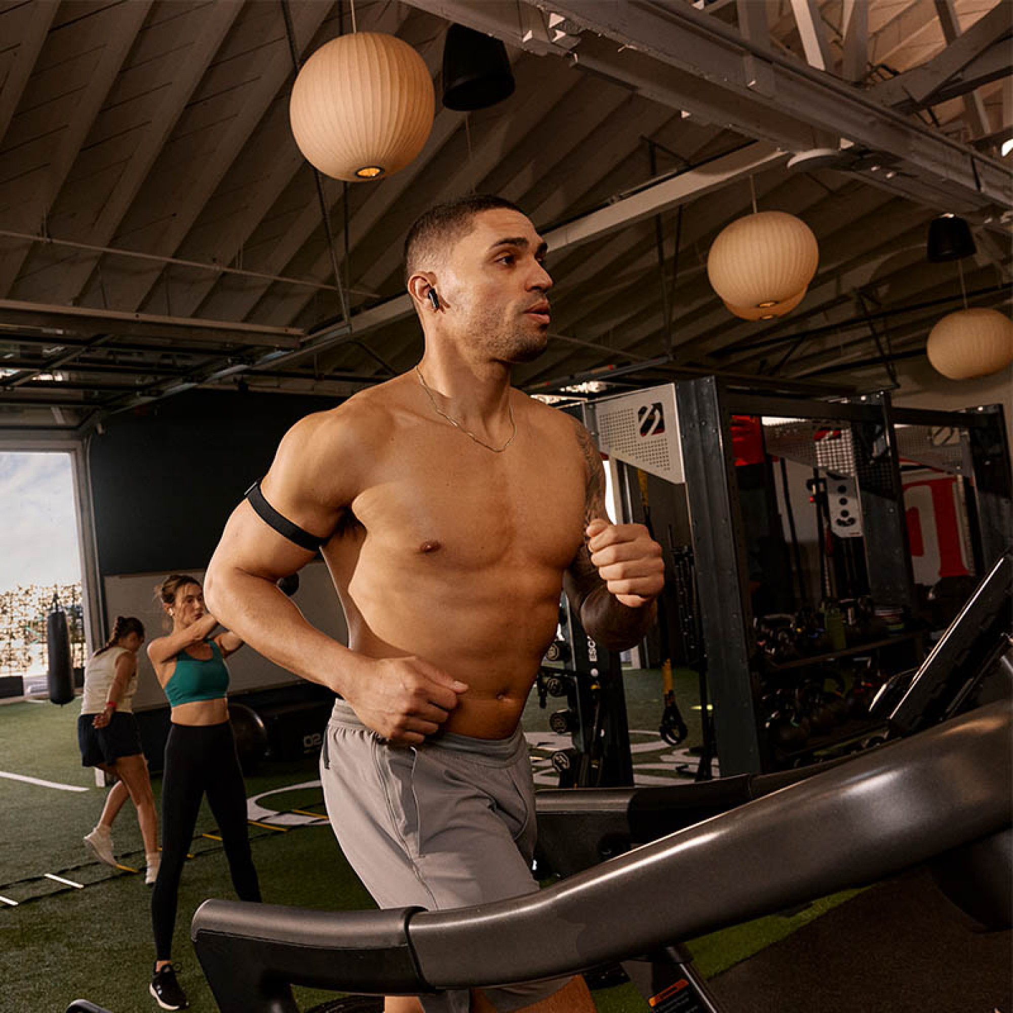 Ремешок WHOOP Bicep Band – Compatible with WHOOP 5.0/MG, One, Peak, Life (Black)